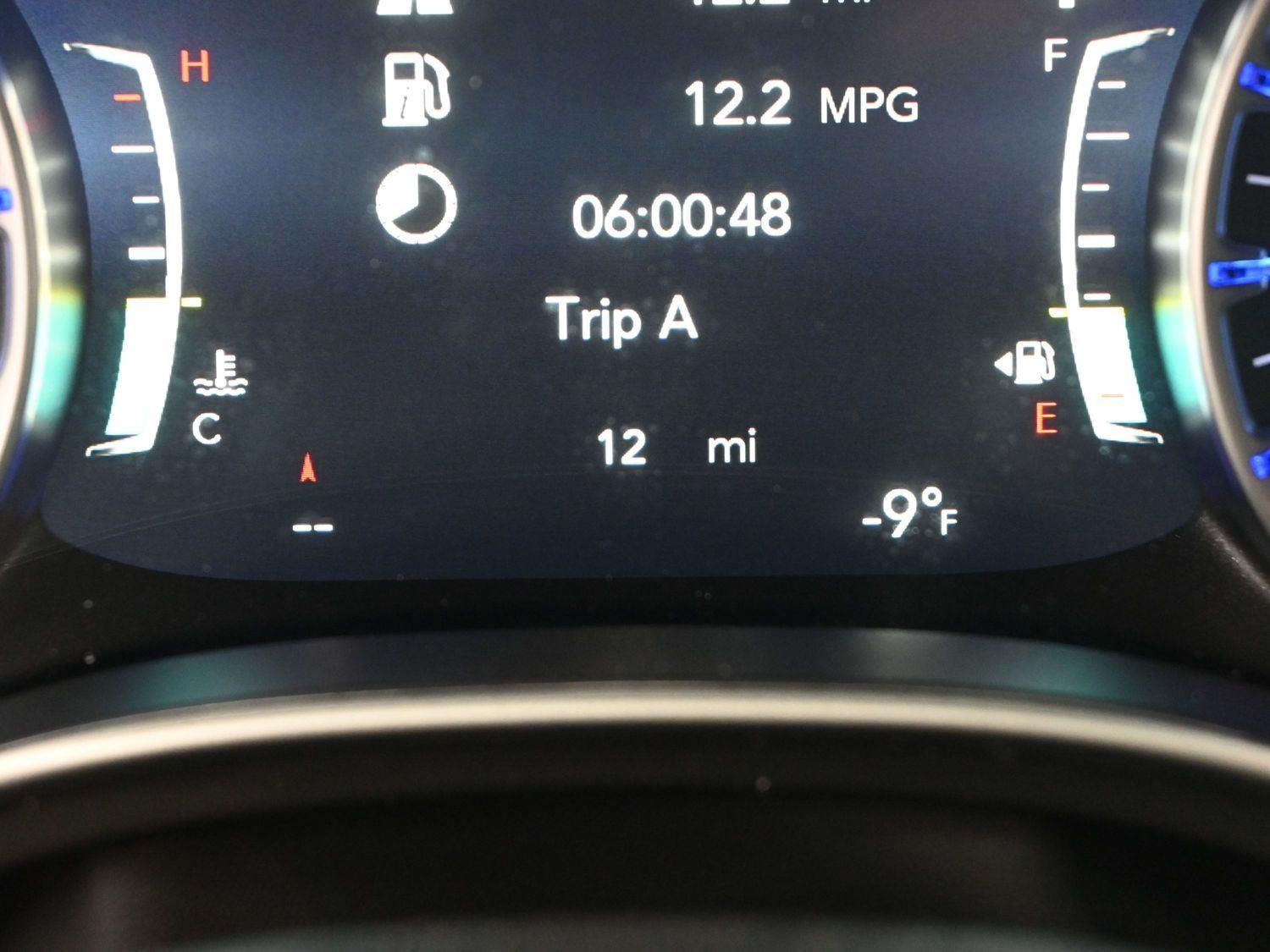 New 2026 Hydro Blue Pearlcoat Chrysler Select image 27