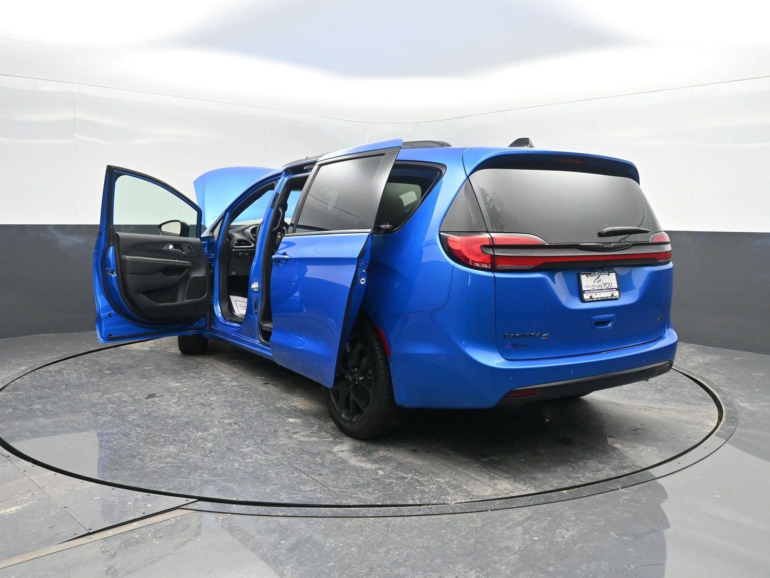 New 2026 Hydro Blue Pearlcoat Chrysler Select image 48