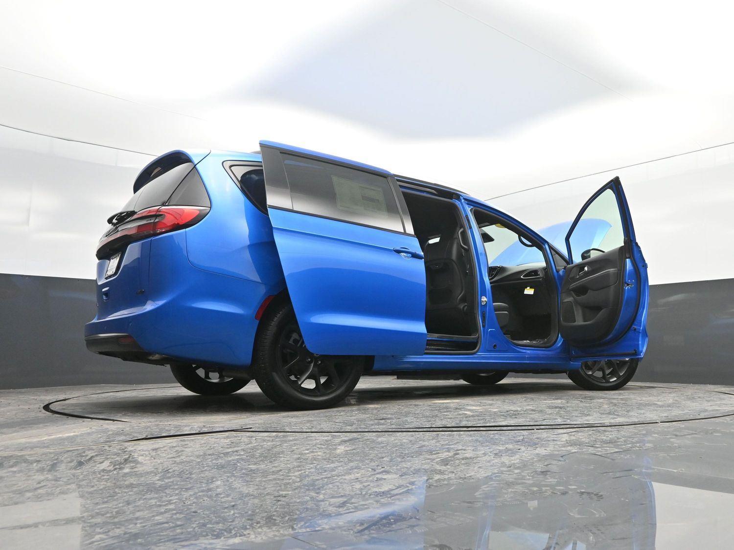 New 2026 Hydro Blue Pearlcoat Chrysler Select image 52