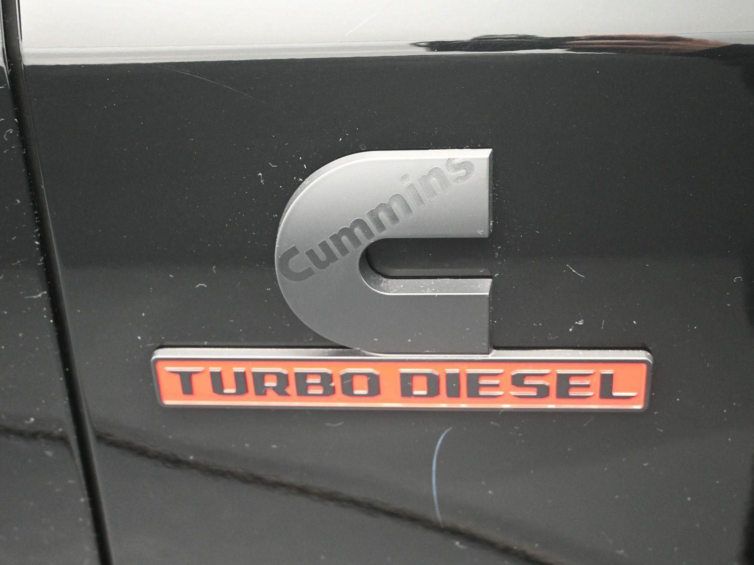 New 2026 Diamond Black Crystal Pearlcoat Ram Laramie image 7