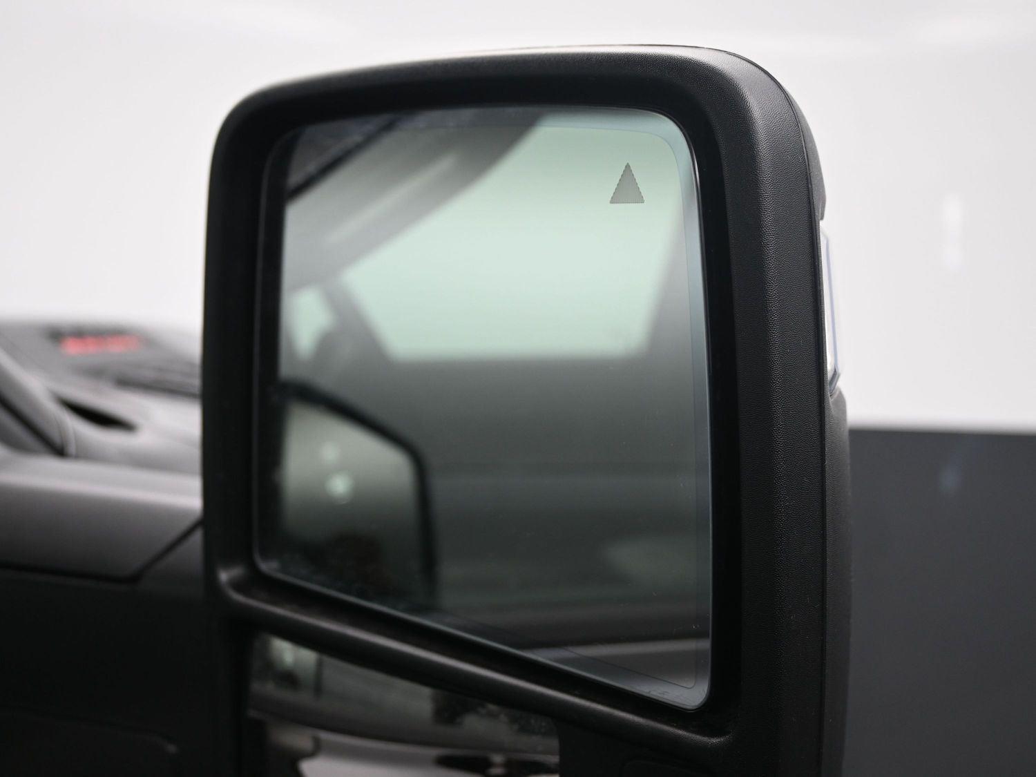 New 2026 Diamond Black Crystal Pearlcoat Ram Laramie image 10