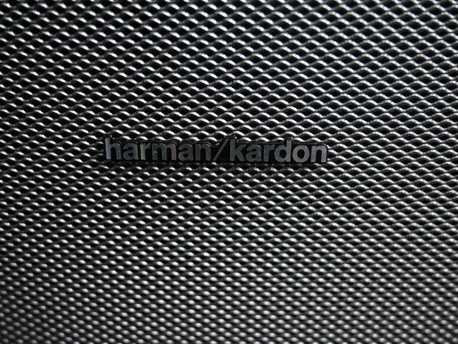 New 2026 Diamond Black Crystal Pearlcoat Ram Laramie image 15