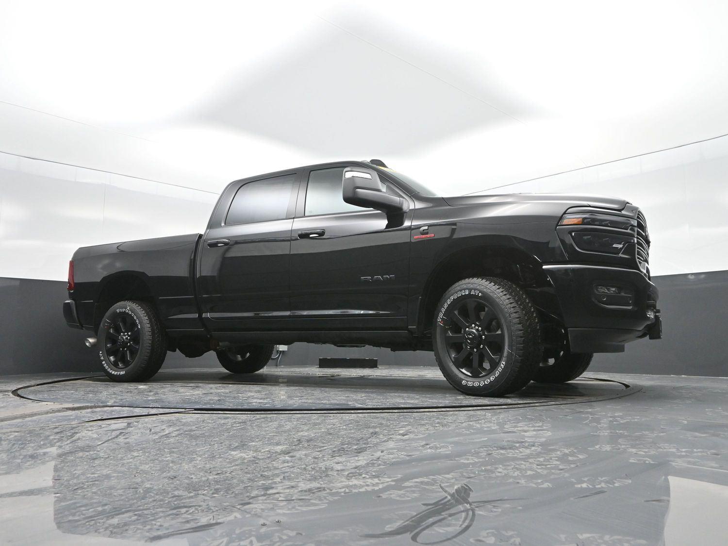 New 2026 Diamond Black Crystal Pearlcoat Ram Laramie image 42