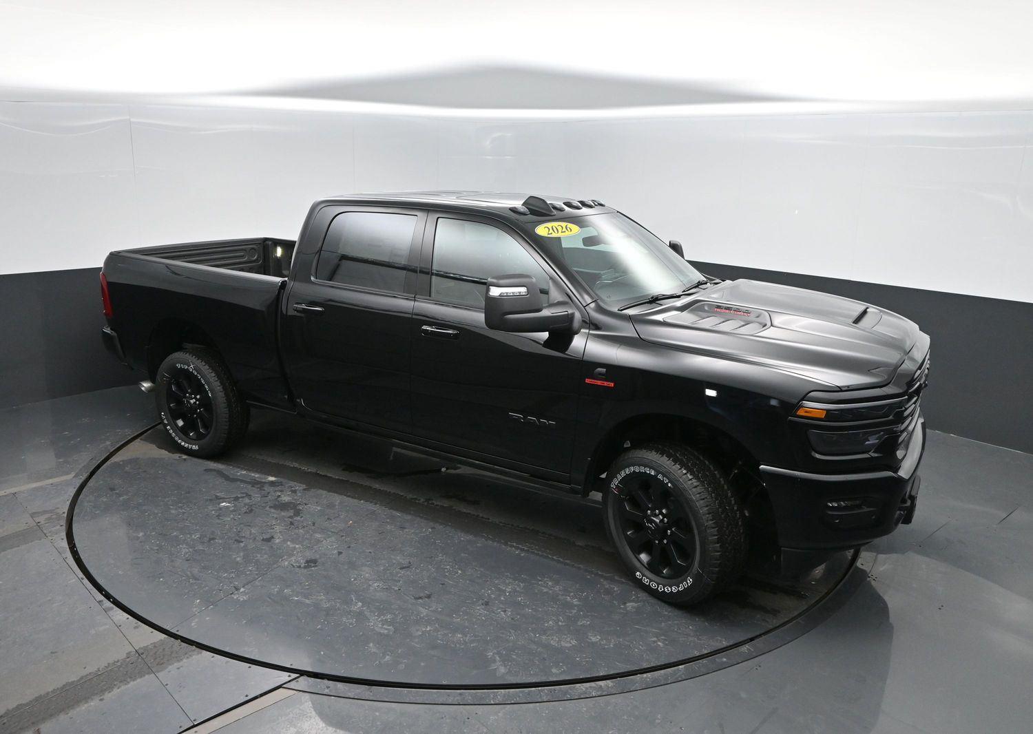 New 2026 Diamond Black Crystal Pearlcoat Ram Laramie image 46