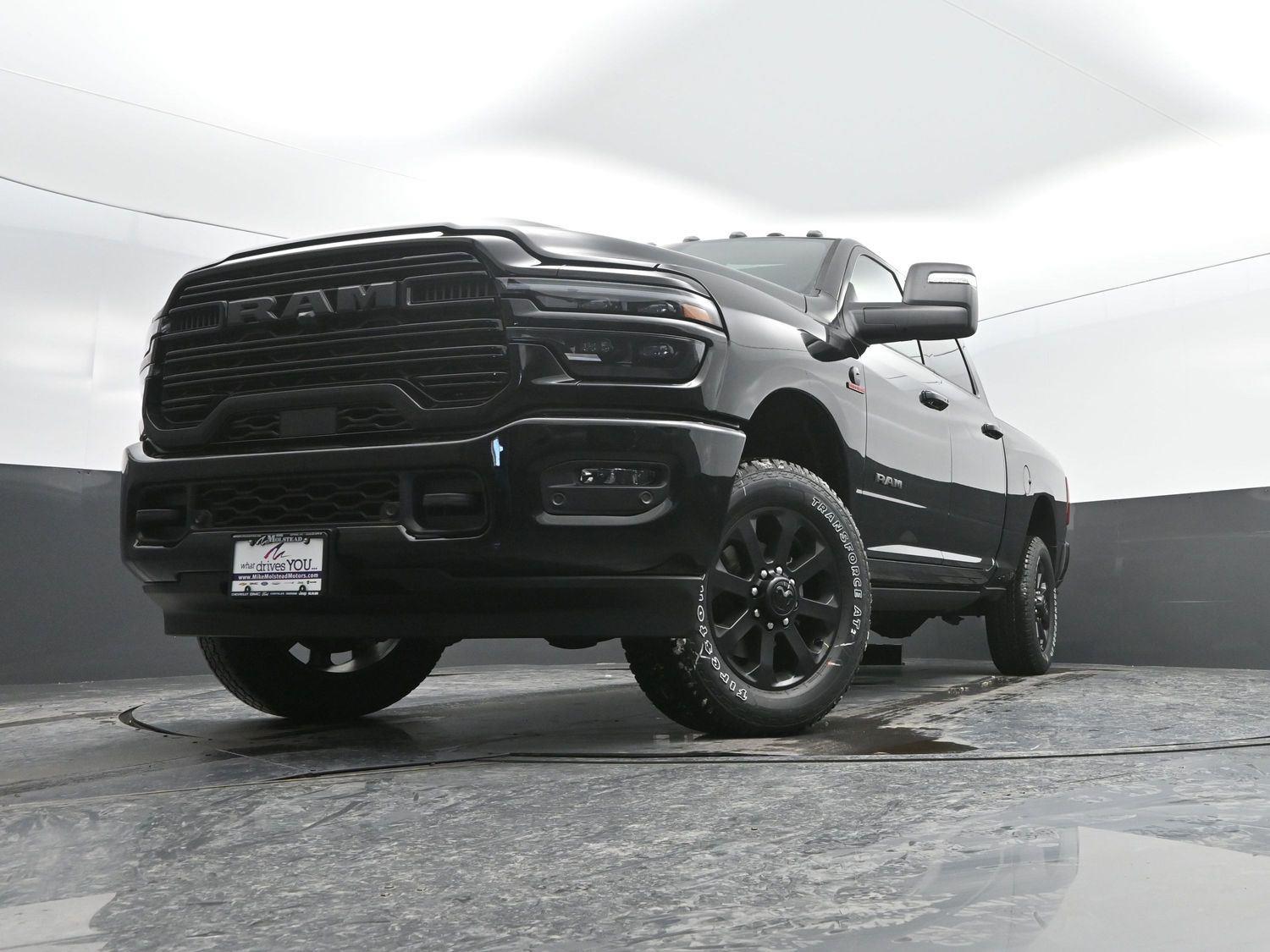 New 2026 Diamond Black Crystal Pearlcoat Ram Laramie image 51