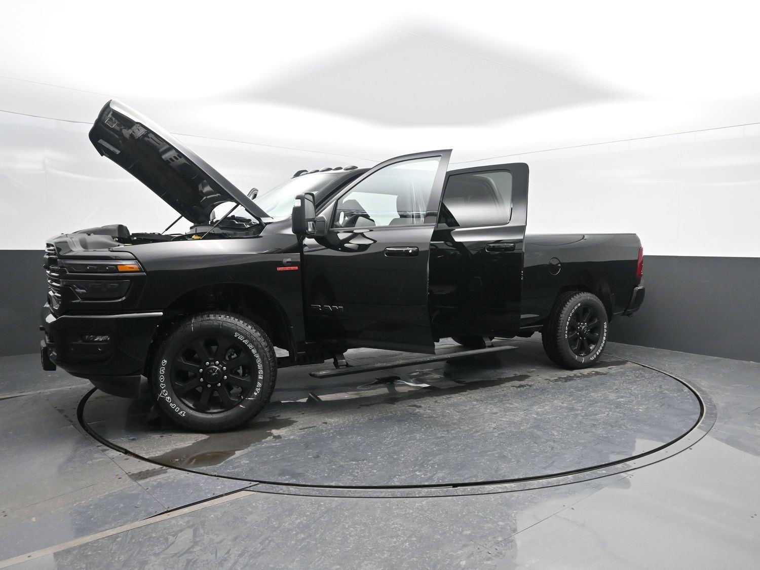 New 2026 Diamond Black Crystal Pearlcoat Ram Laramie image 55