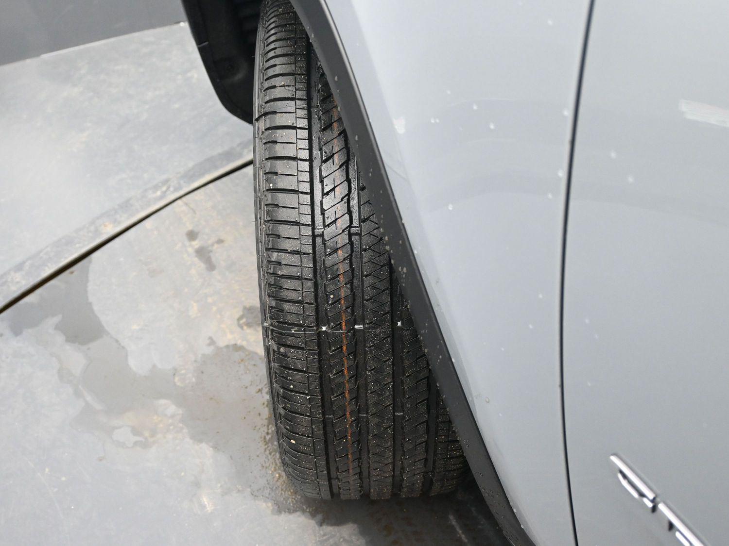 New 2026 Silver Zynith Jeep Limited image 5