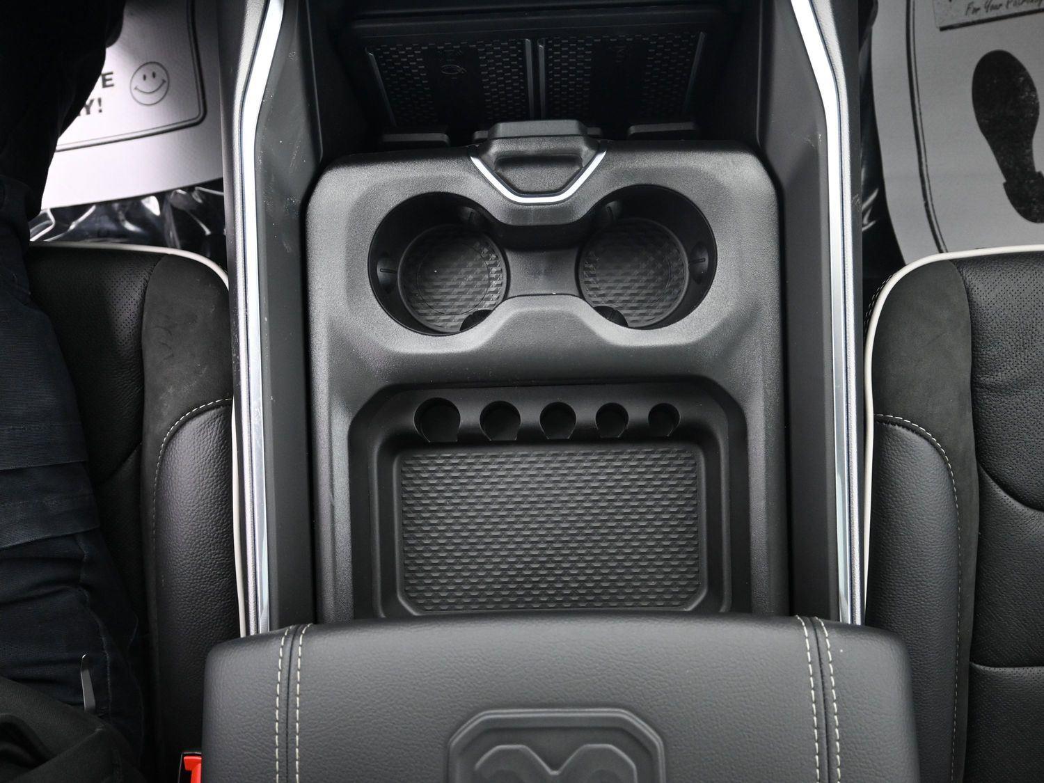 New 2026 Ivory White Tri-Coat Pearlcoat Ram Laramie image 34