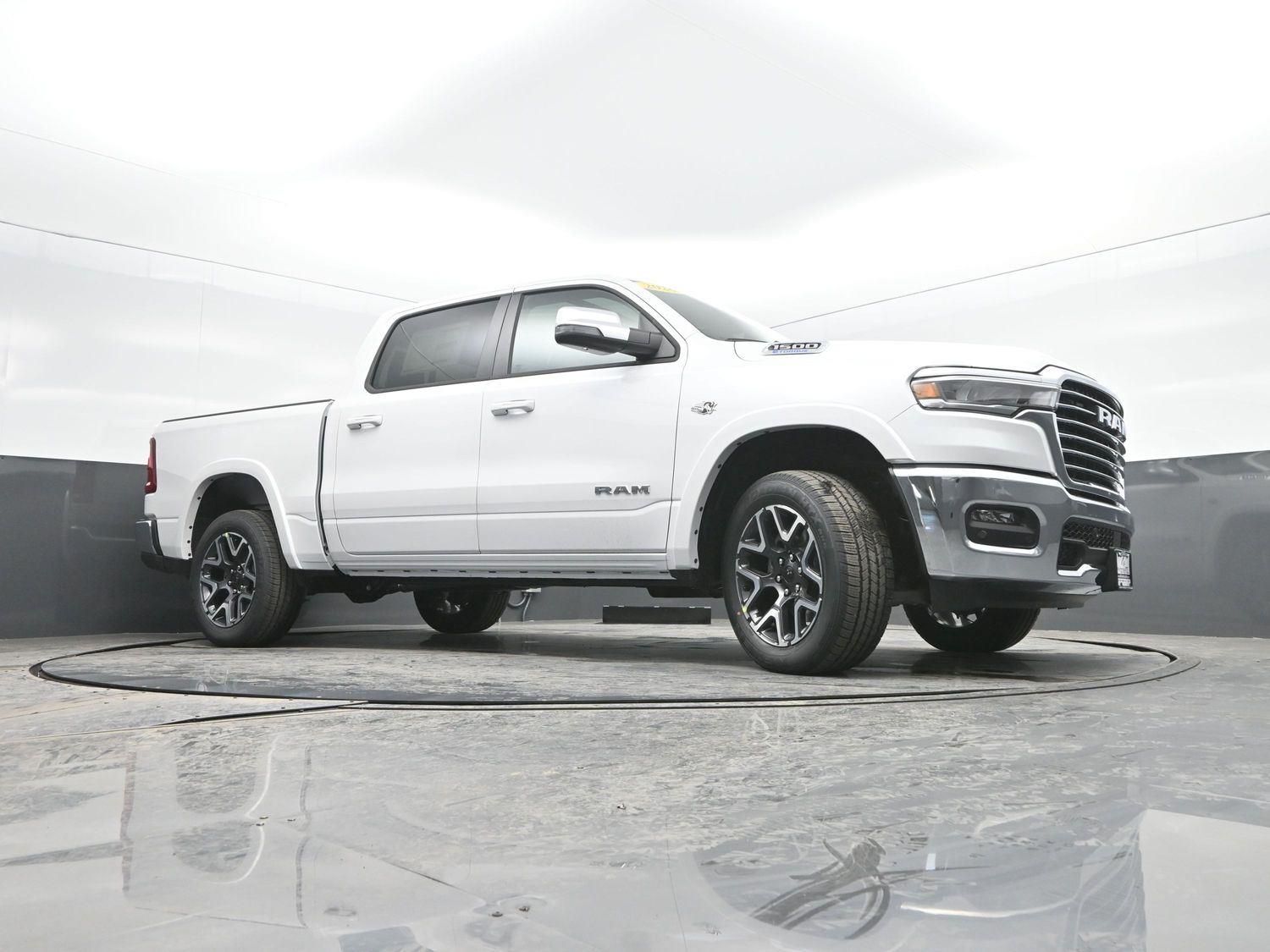 New 2026 Ivory White Tri-Coat Pearlcoat Ram Laramie image 40