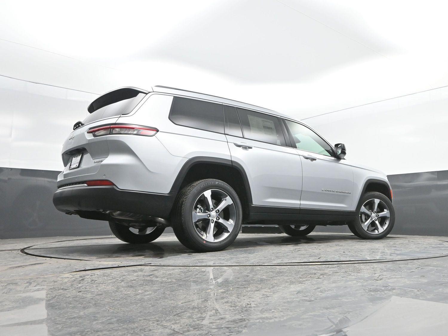 New 2026 Silver Zynith Jeep Limited image 37