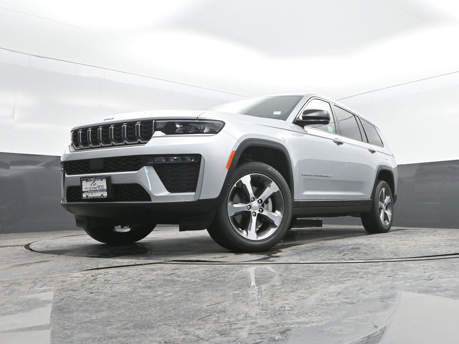 New 2026 Silver Zynith Jeep Limited image 47