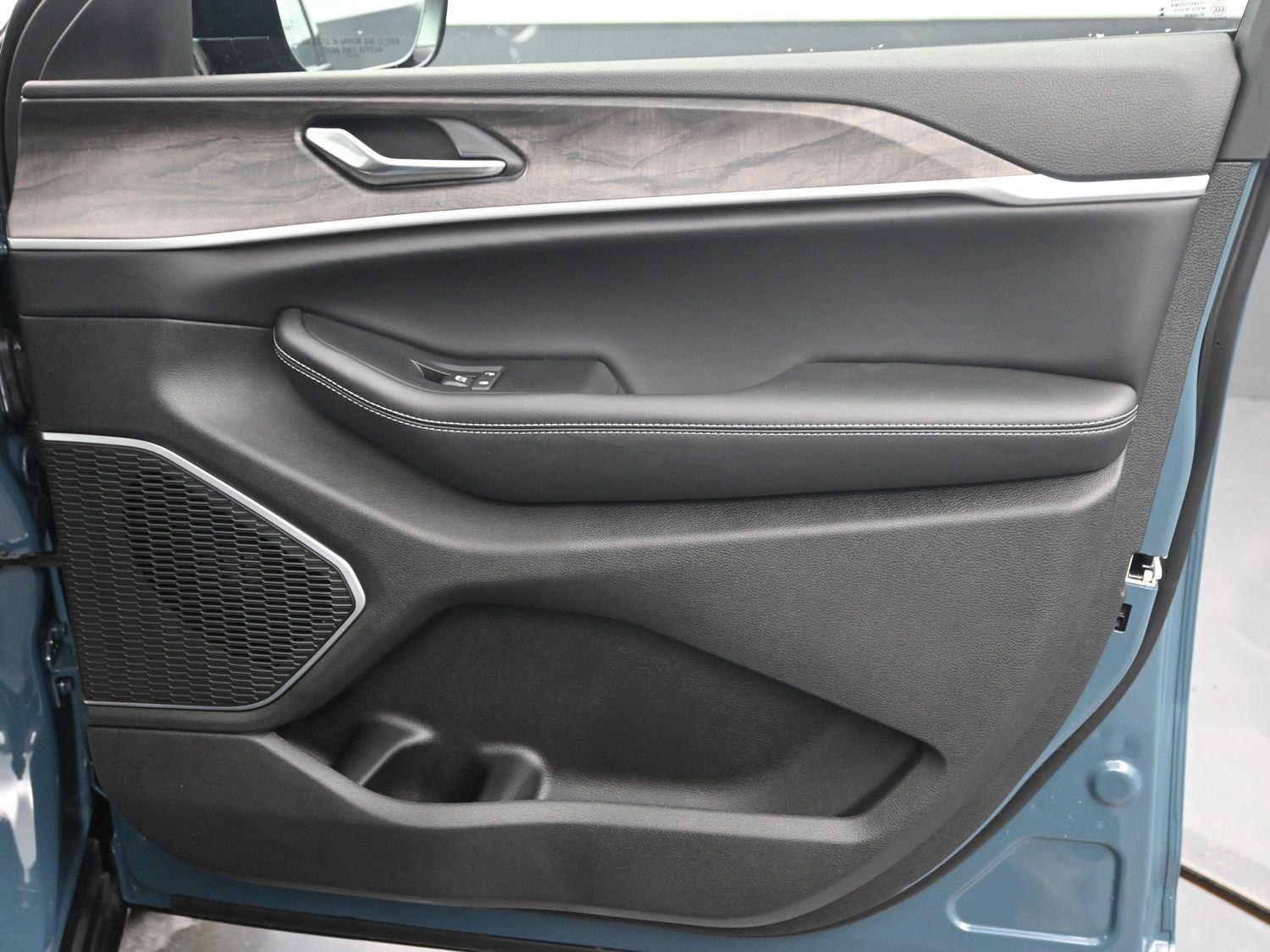 New 2026 Steel Blue Jeep Limited image 6