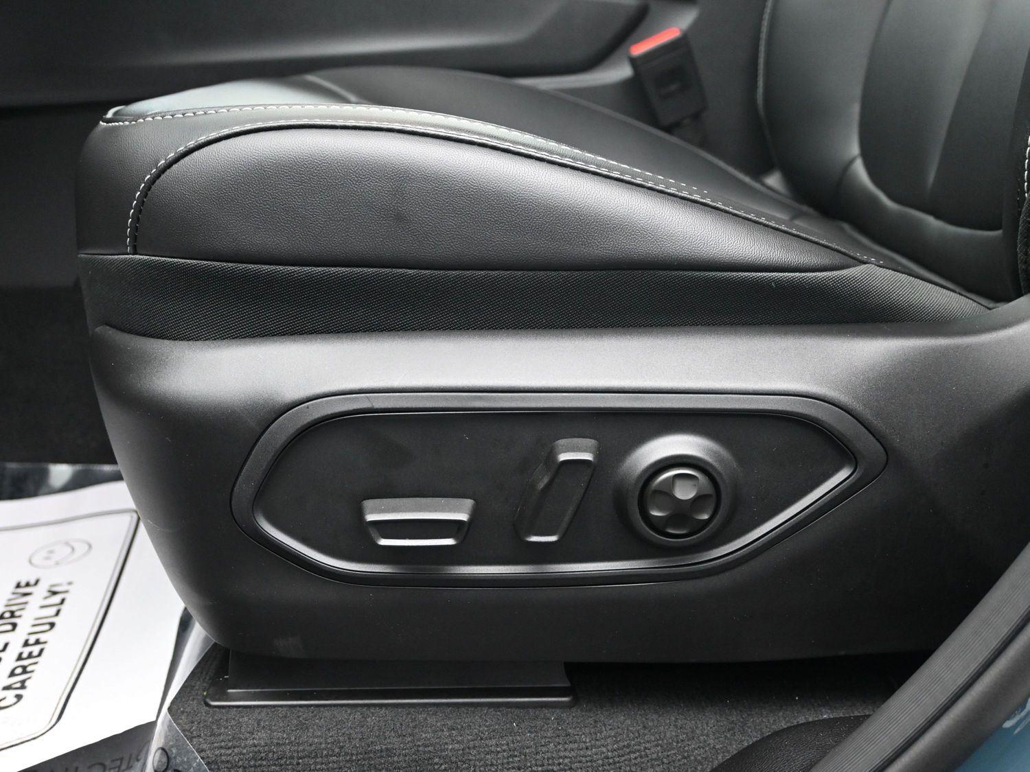 New 2026 Steel Blue Jeep Limited image 18