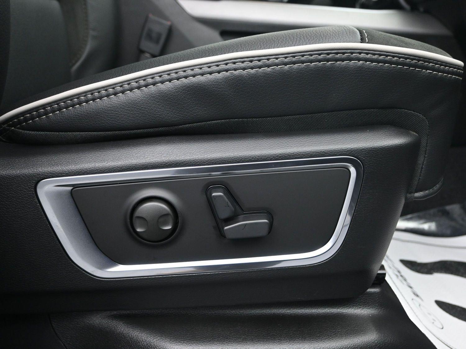 New 2026 Ivory White Tri-Coat Pearlcoat Ram Laramie image 11