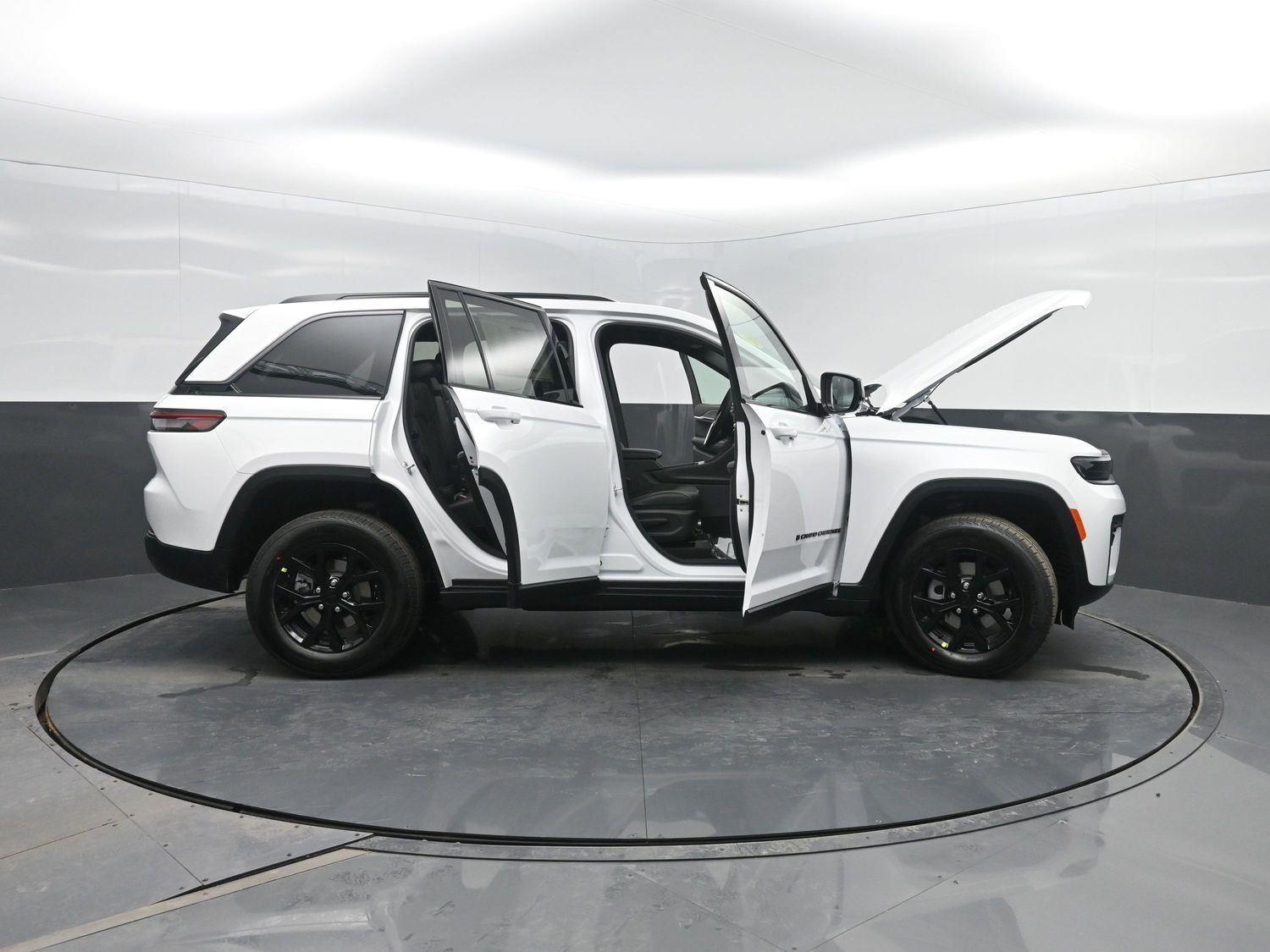 New 2026 Bright White Clearcoat Jeep Laredo Altitude image 45