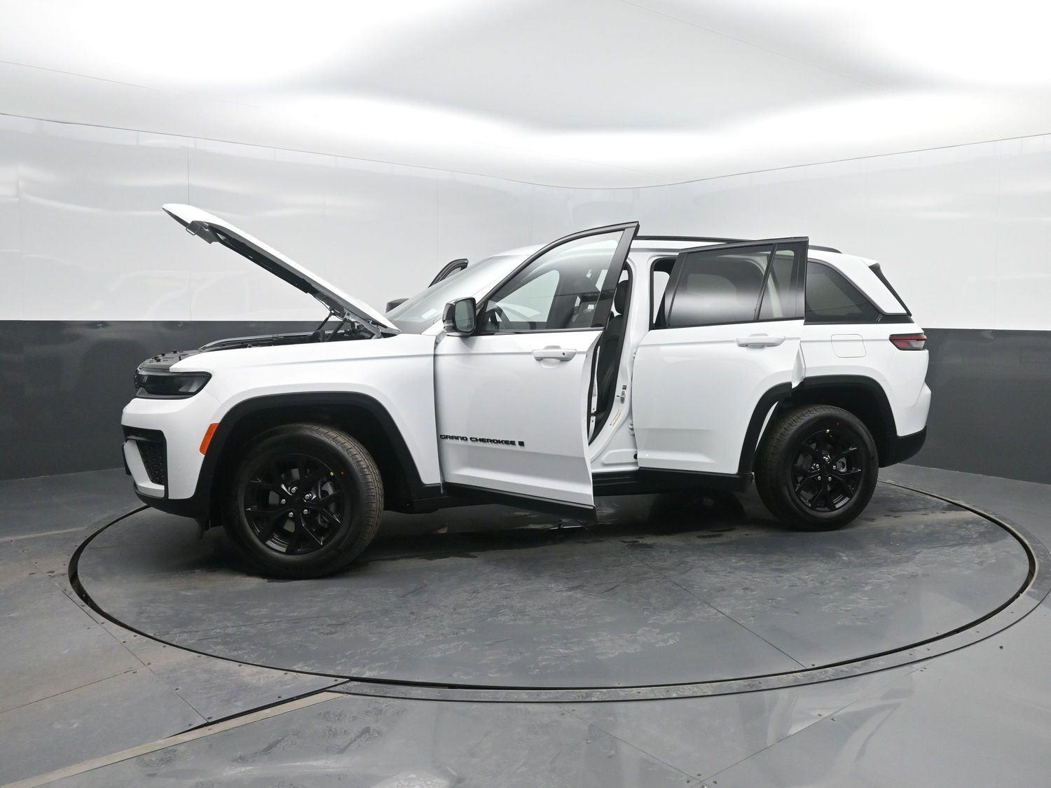 New 2026 Bright White Clearcoat Jeep Laredo Altitude image 46