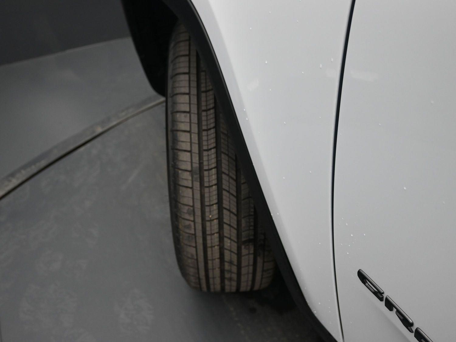 New 2026 Bright White Clearcoat Jeep Laredo Altitude image 5