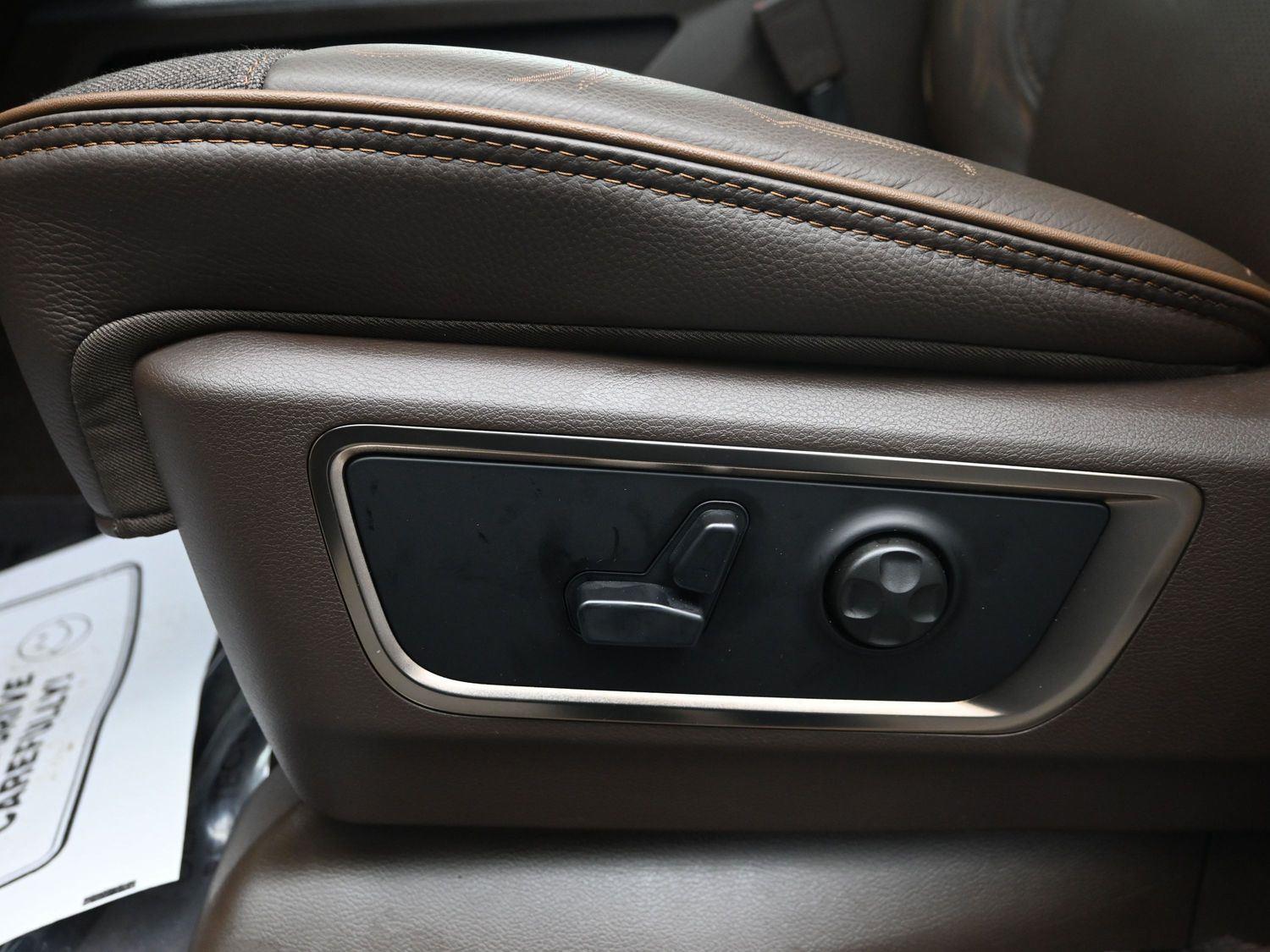 New 2026 Ivory White Tri-Coat Pearlcoat Ram Longhorn image 23