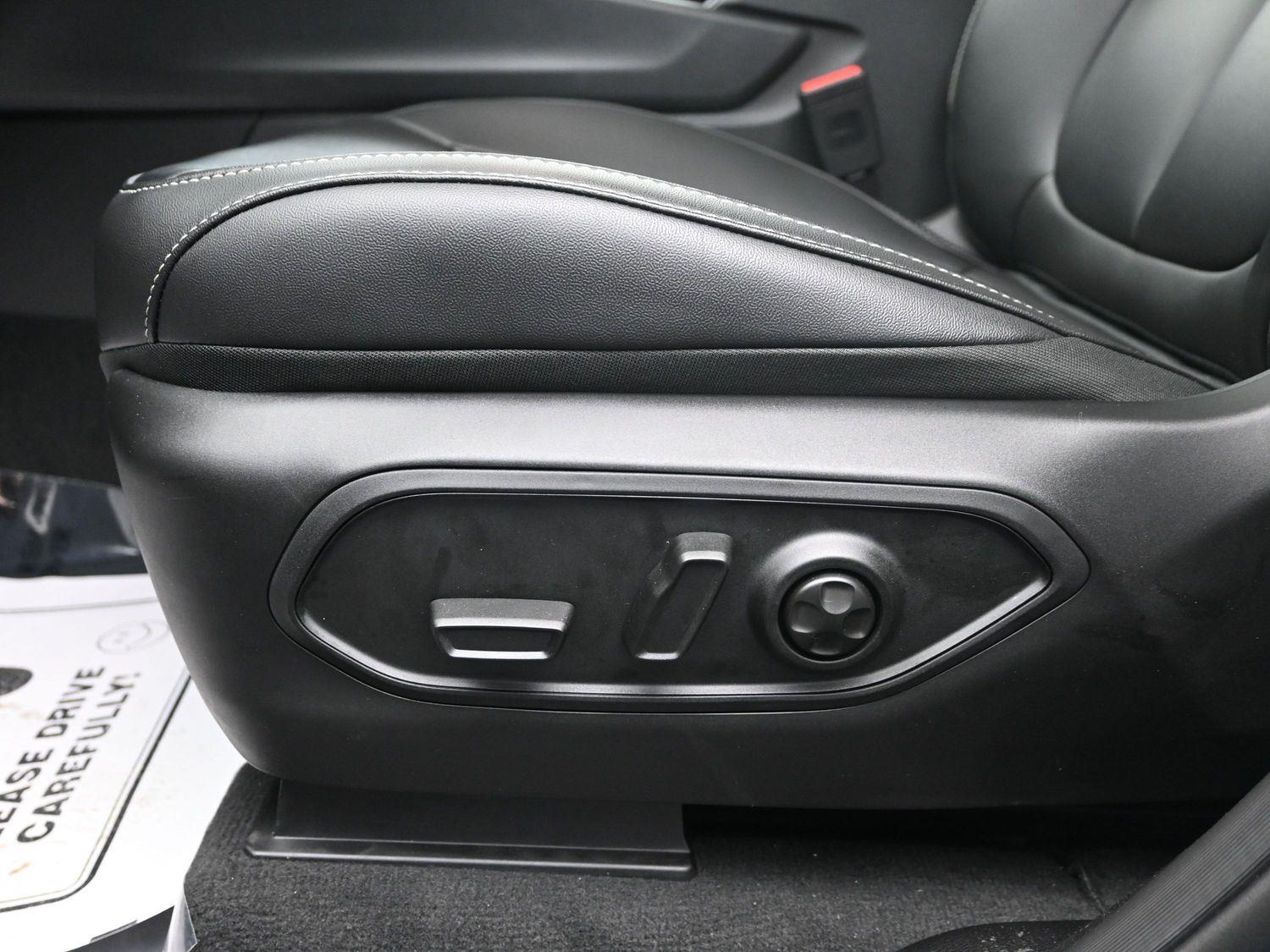 New 2026 Steel Blue Jeep Limited image 21