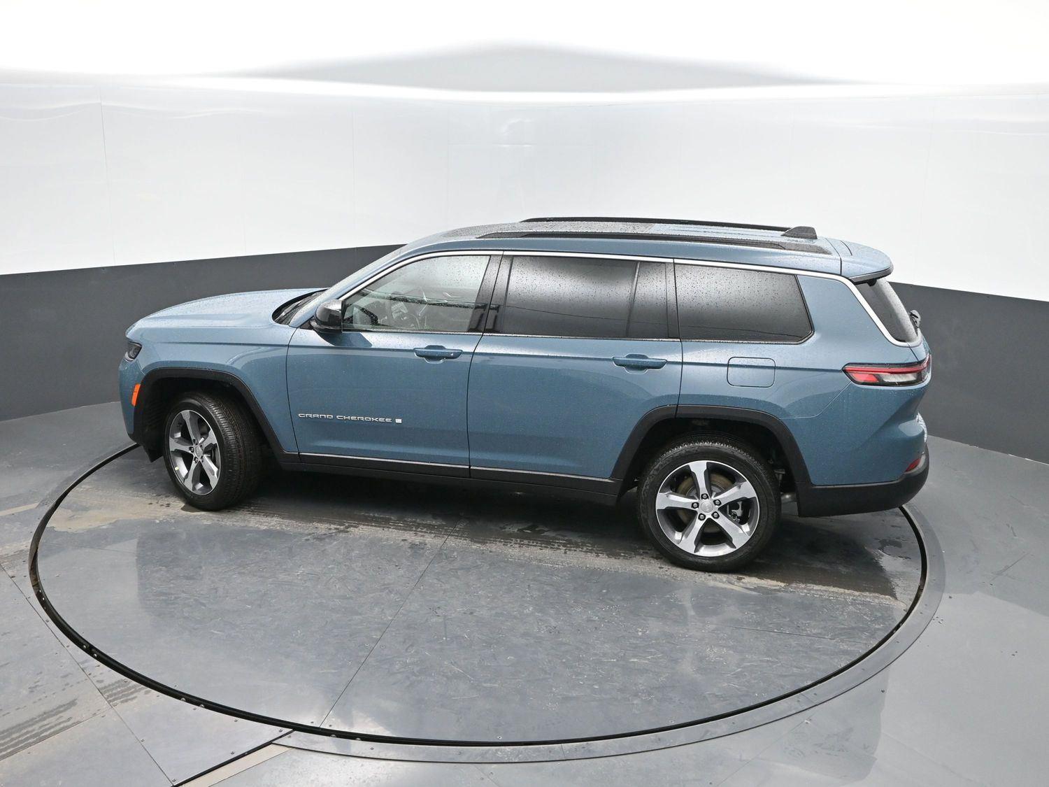 New 2026 Steel Blue Jeep Limited image 40