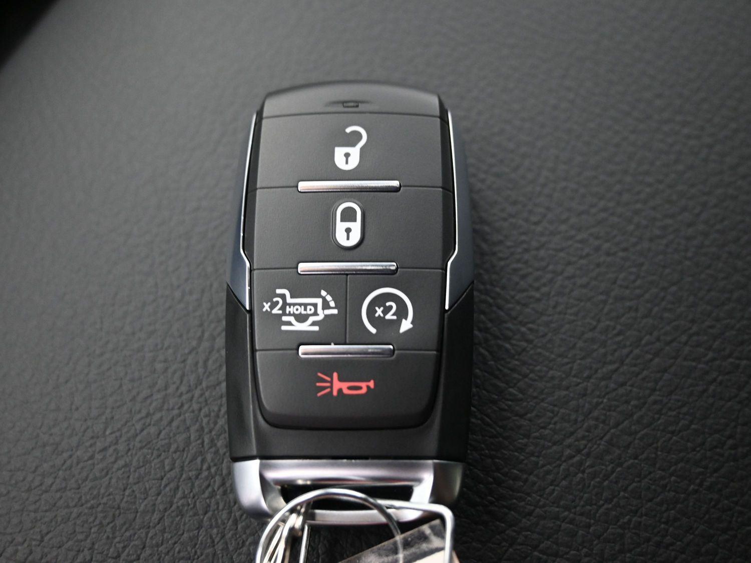 New 2026 Serrano Green Metallic Ram Big Horn image 35