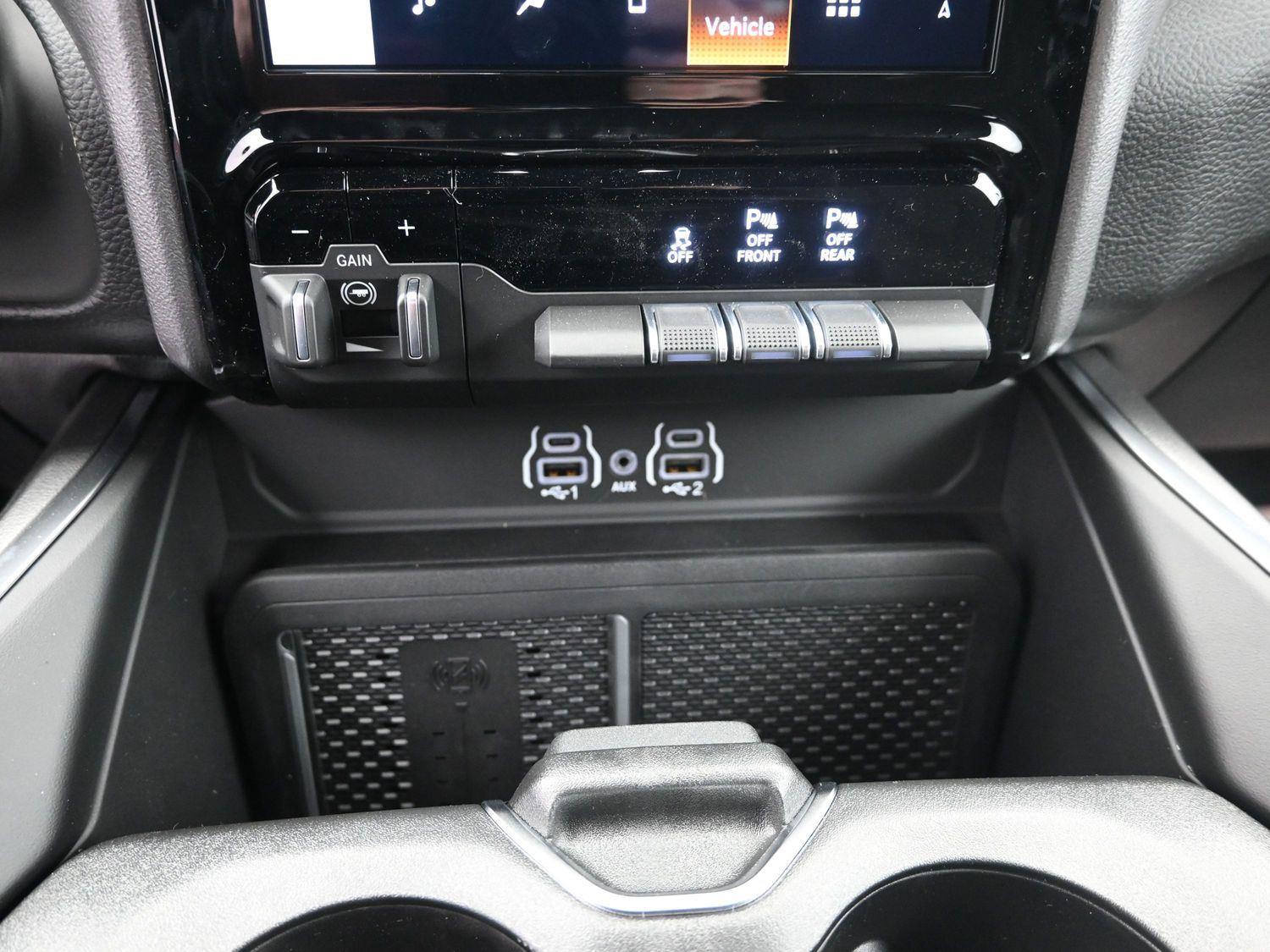 New 2026 Bright White Clearcoat Ram Big Horn image 30