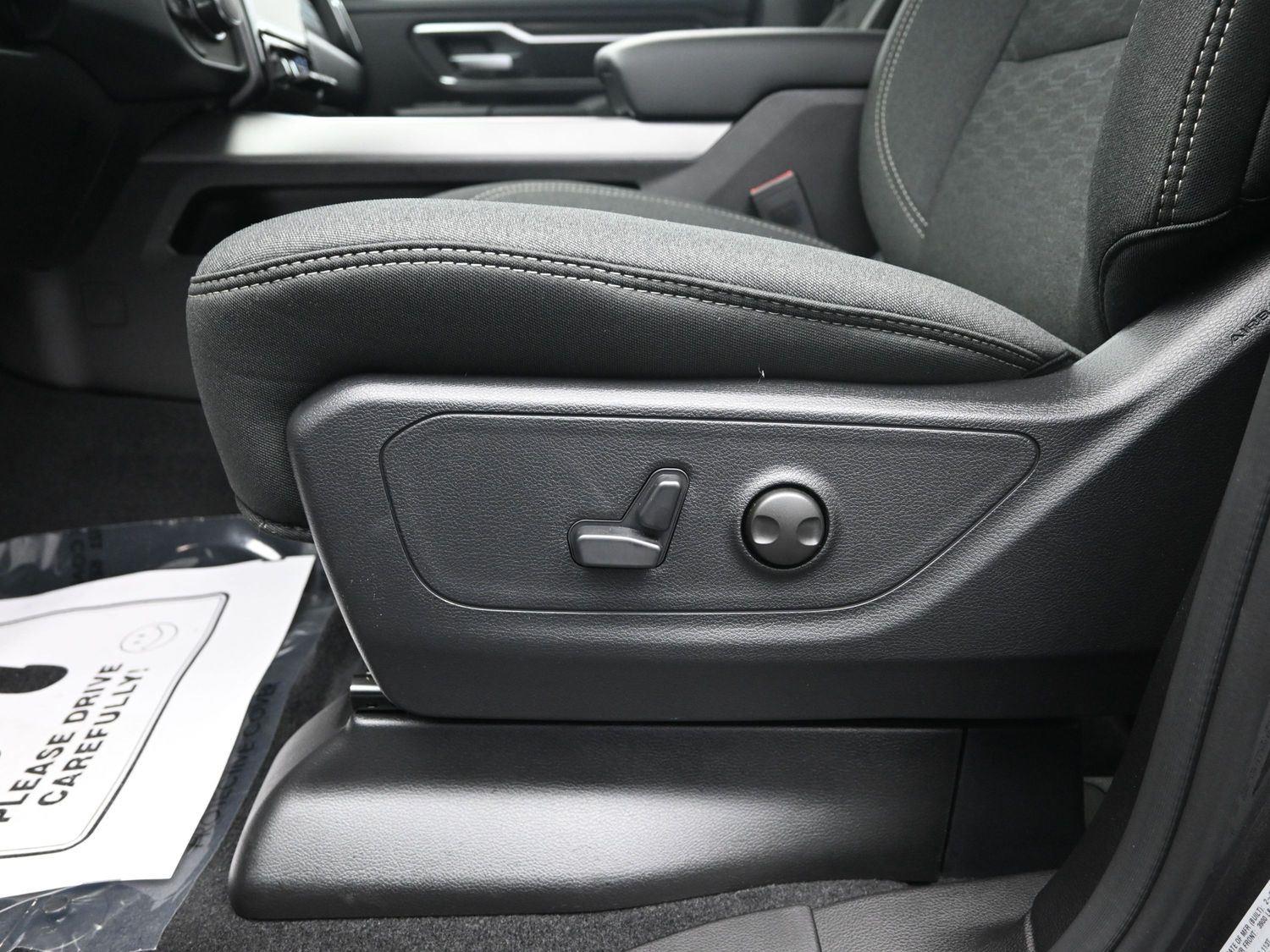 New 2026 Granite Crystal Metallic Clearcoat Ram Big Horn image 20