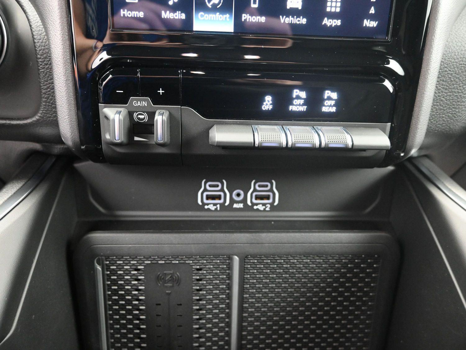 New 2026 Granite Crystal Metallic Clearcoat Ram Big Horn image 28