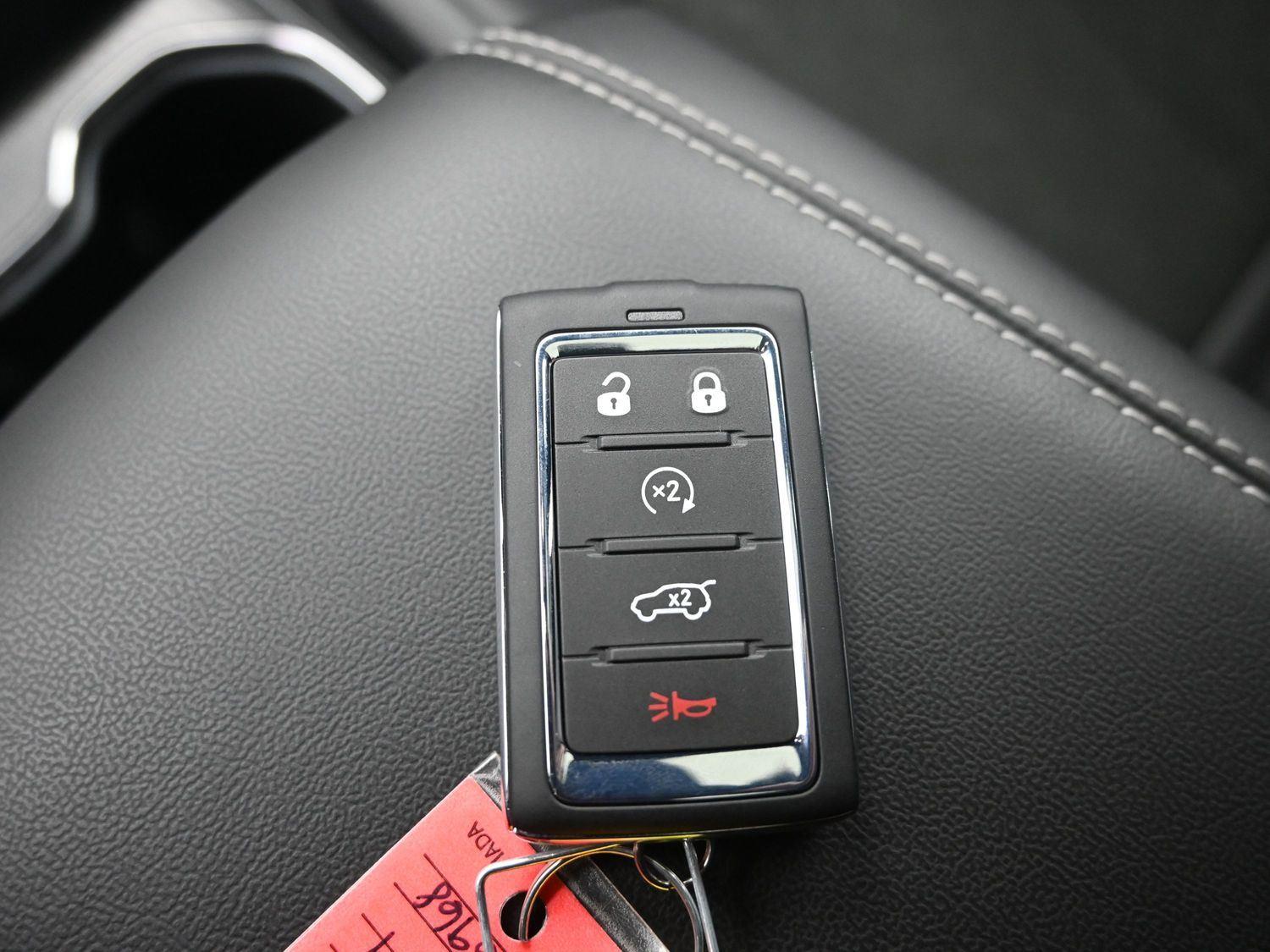 New 2026 Baltic Gray Metallic Clearcoat Jeep Laredo Altitude image 29