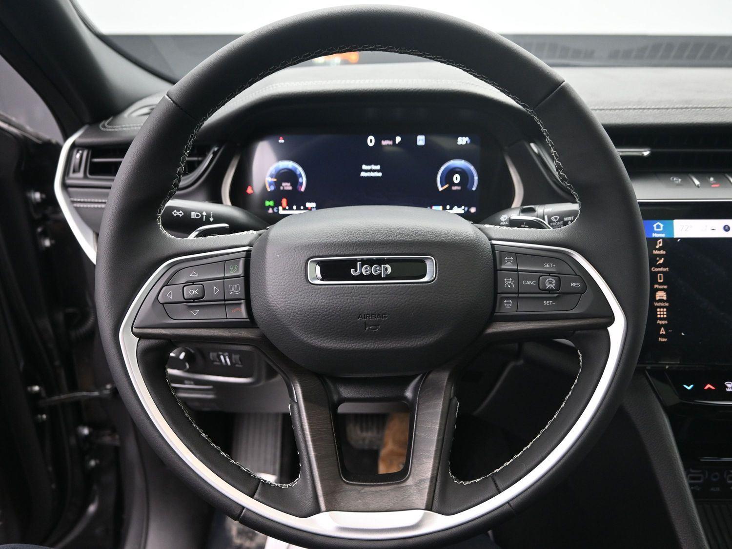 New 2026 Baltic Gray Metallic Clearcoat Jeep Laredo Altitude image 18