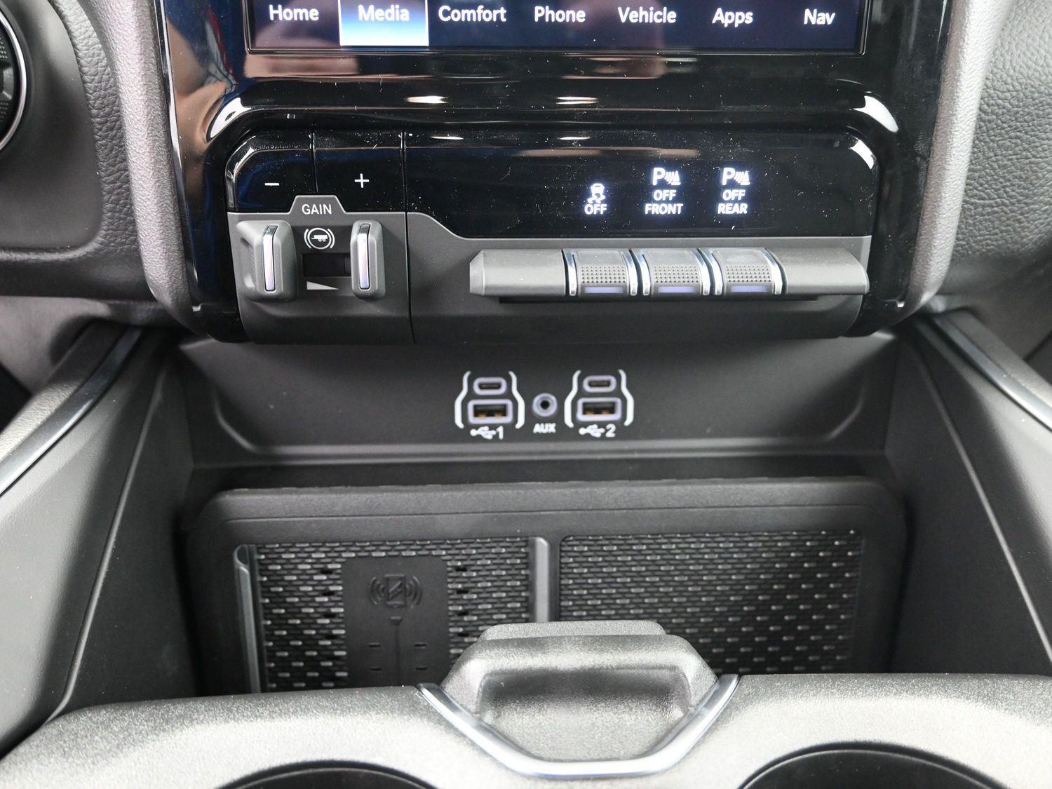 New 2026 SILVER Ram Big Horn image 29