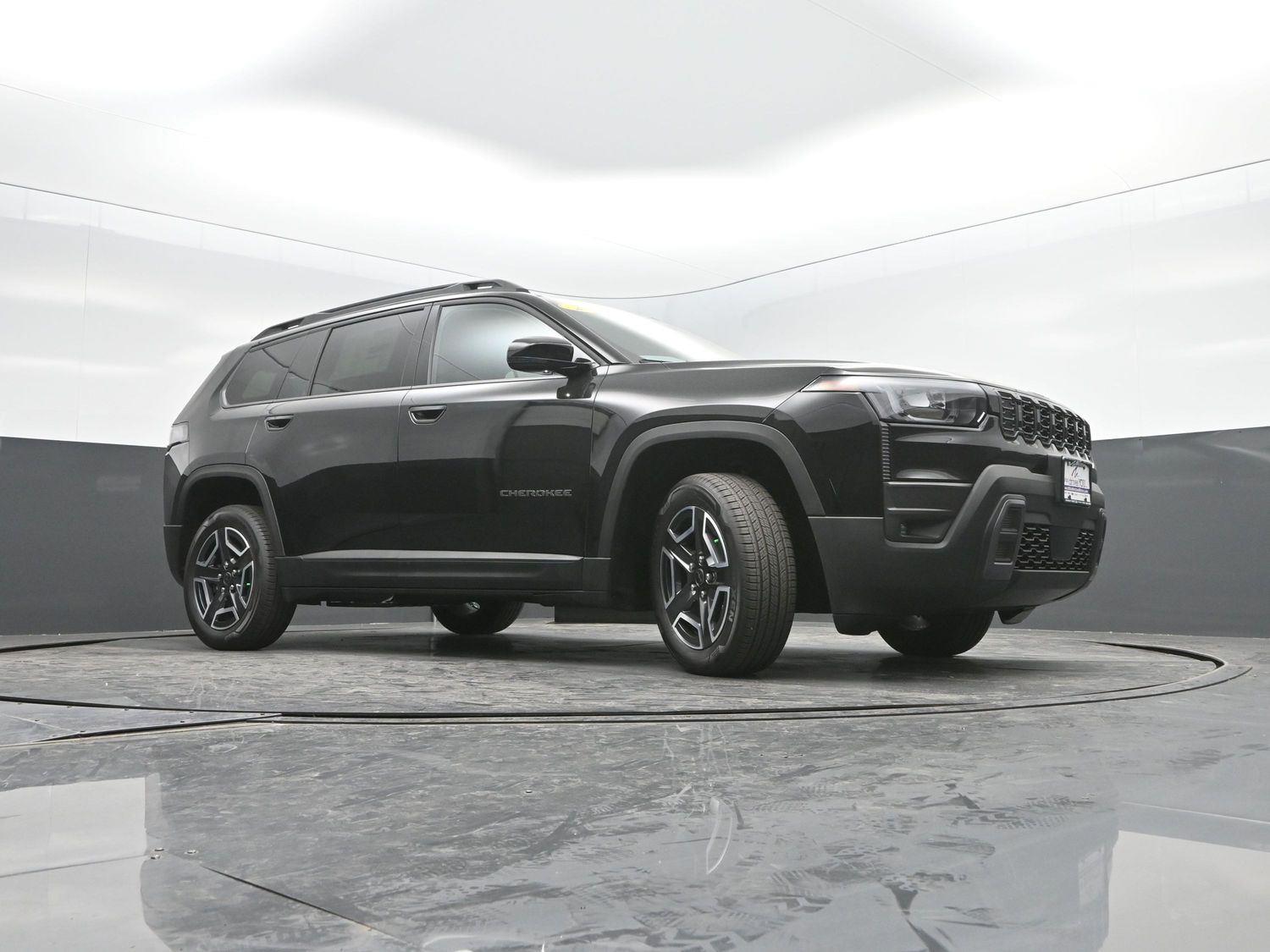 New 2026 Diamond Black Crystal Pearlcoat Jeep Limited image 36
