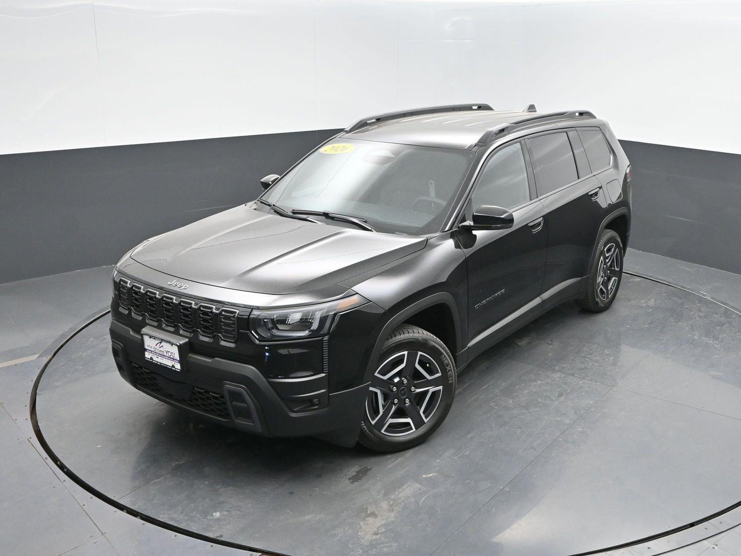 New 2026 Diamond Black Crystal Pearlcoat Jeep Limited image 37