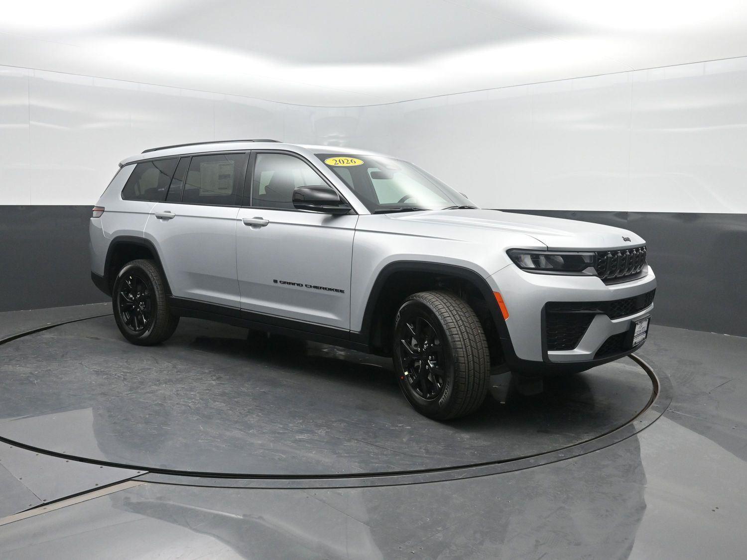 New 2026 Silver Zynith Jeep Laredo Altitude image 4