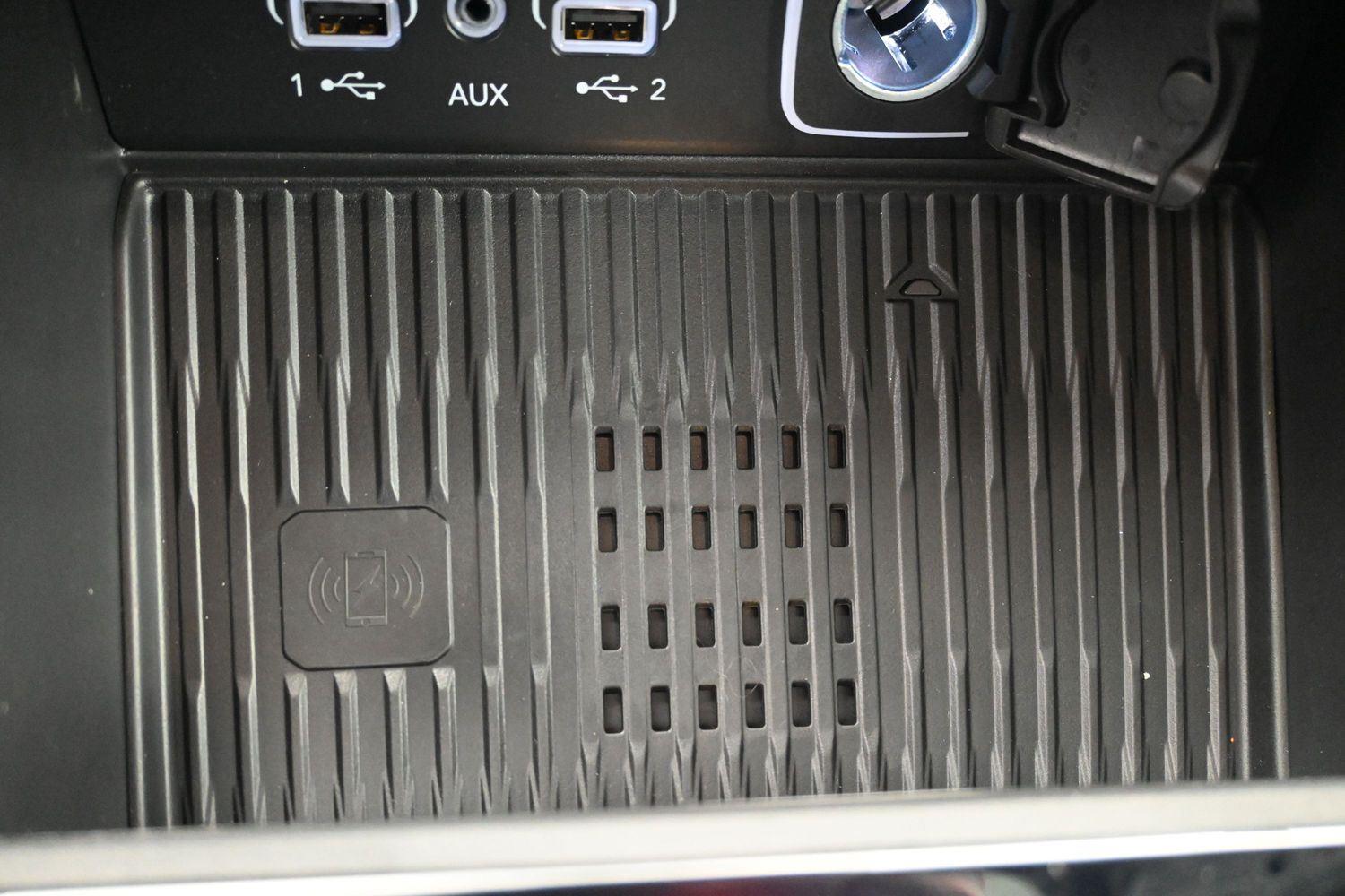 New 2026 Silver Zynith Jeep Laredo Altitude image 27