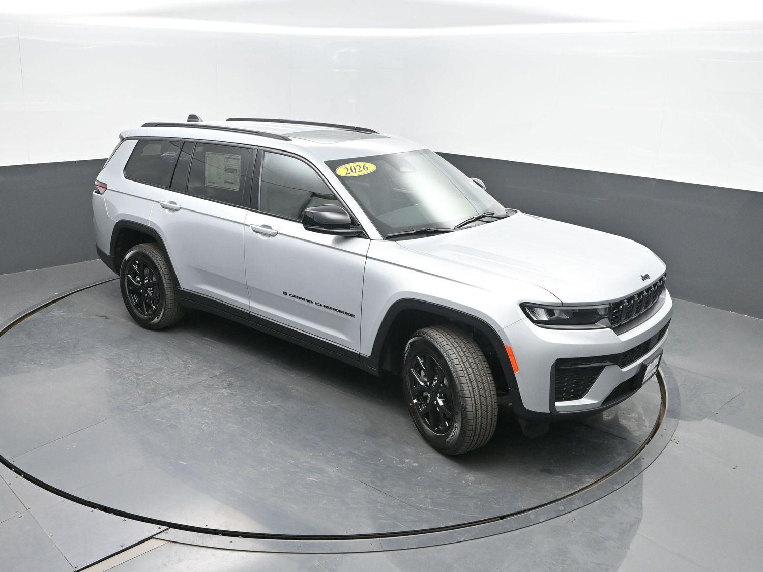 New 2026 Silver Zynith Jeep Laredo Altitude image 37