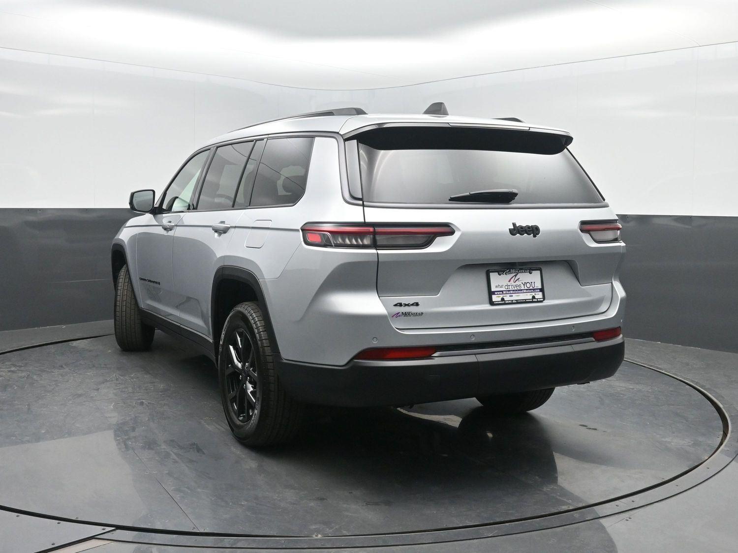 New 2026 Silver Zynith Jeep Laredo Altitude image 41