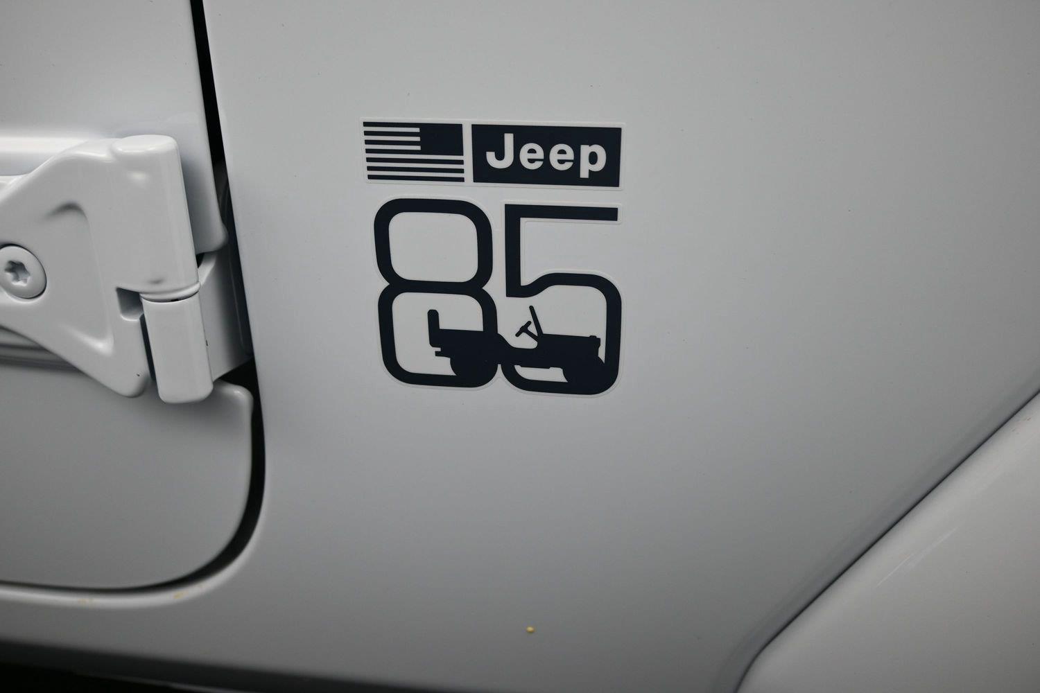 New 2026 Bright White Clearcoat Jeep 4-Door 85th Anniversary Edition image 7