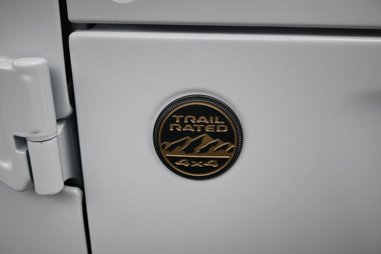 New 2026 Bright White Clearcoat Jeep 4-Door 85th Anniversary Edition image 8