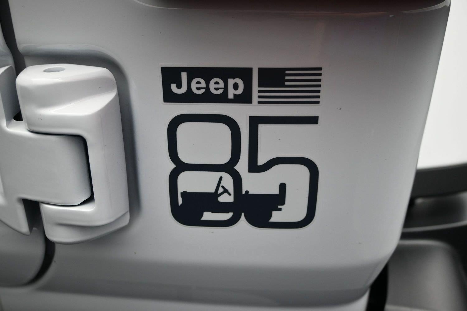 New 2026 Bright White Clearcoat Jeep 4-Door 85th Anniversary Edition image 15