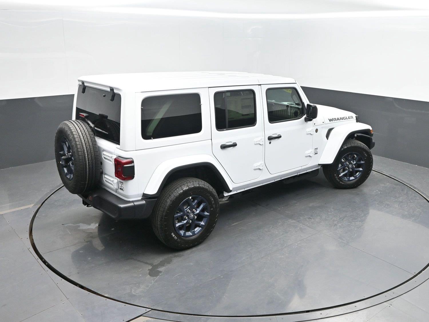 New 2026 Bright White Clearcoat Jeep 4-Door 85th Anniversary Edition image 35