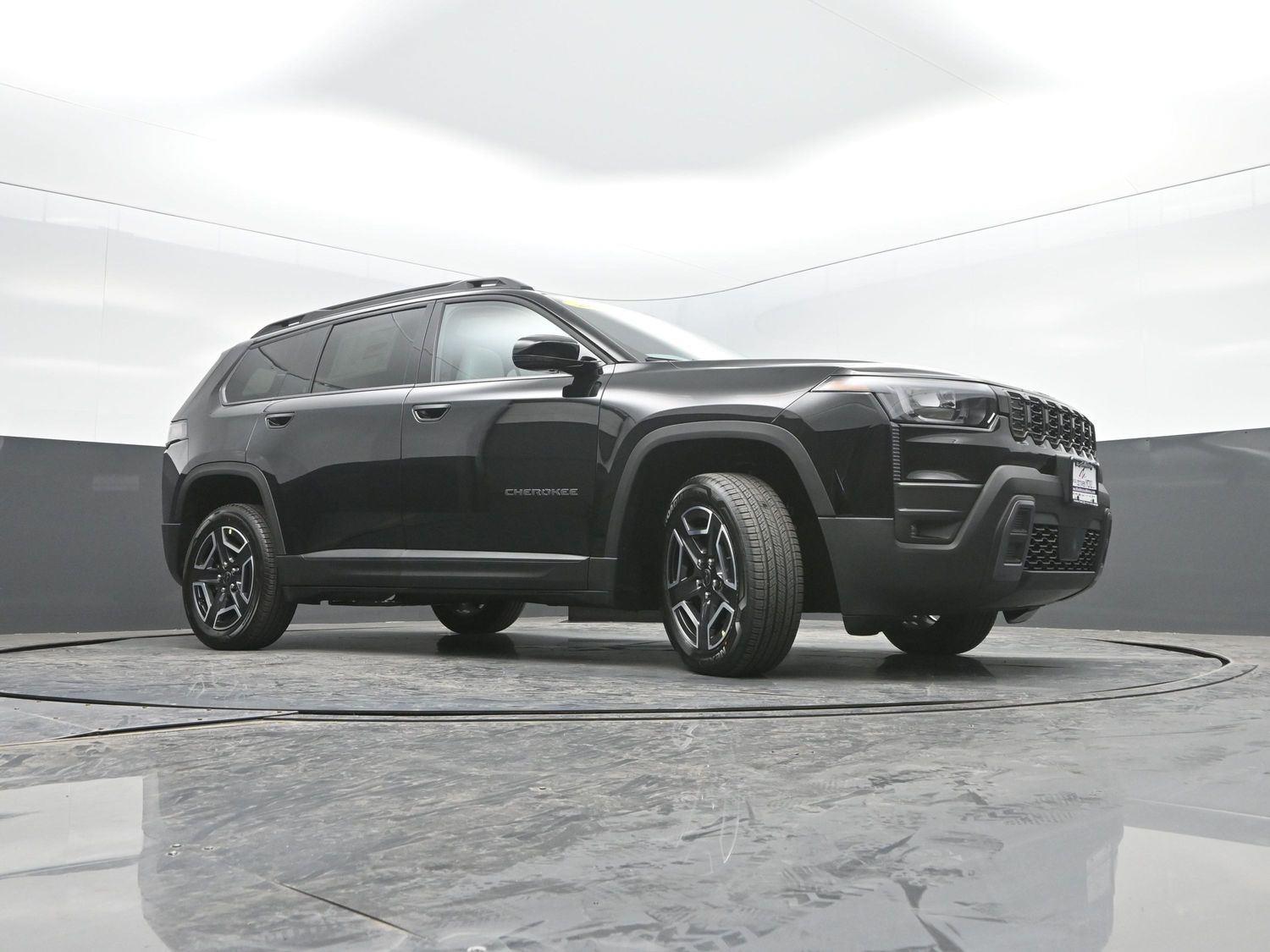 New 2026 Diamond Black Crystal Pearlcoat Jeep Limited image 37