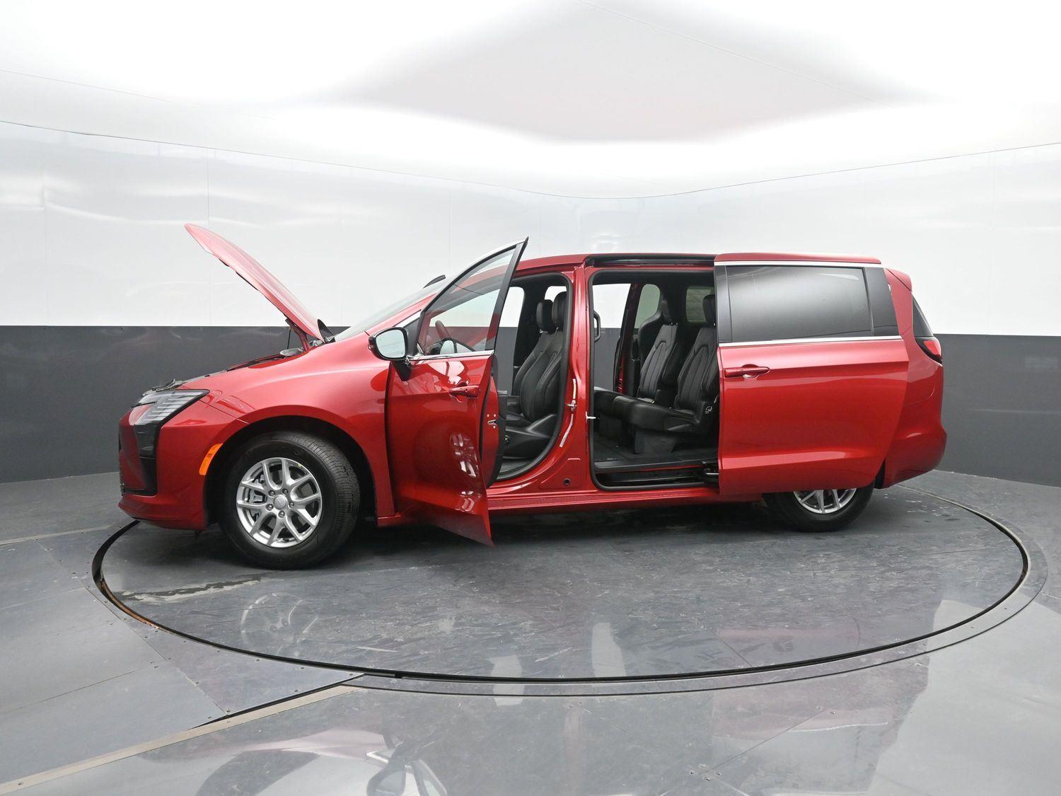 New 2027 Red Hot Pearlcoat Chrysler Select image 48
