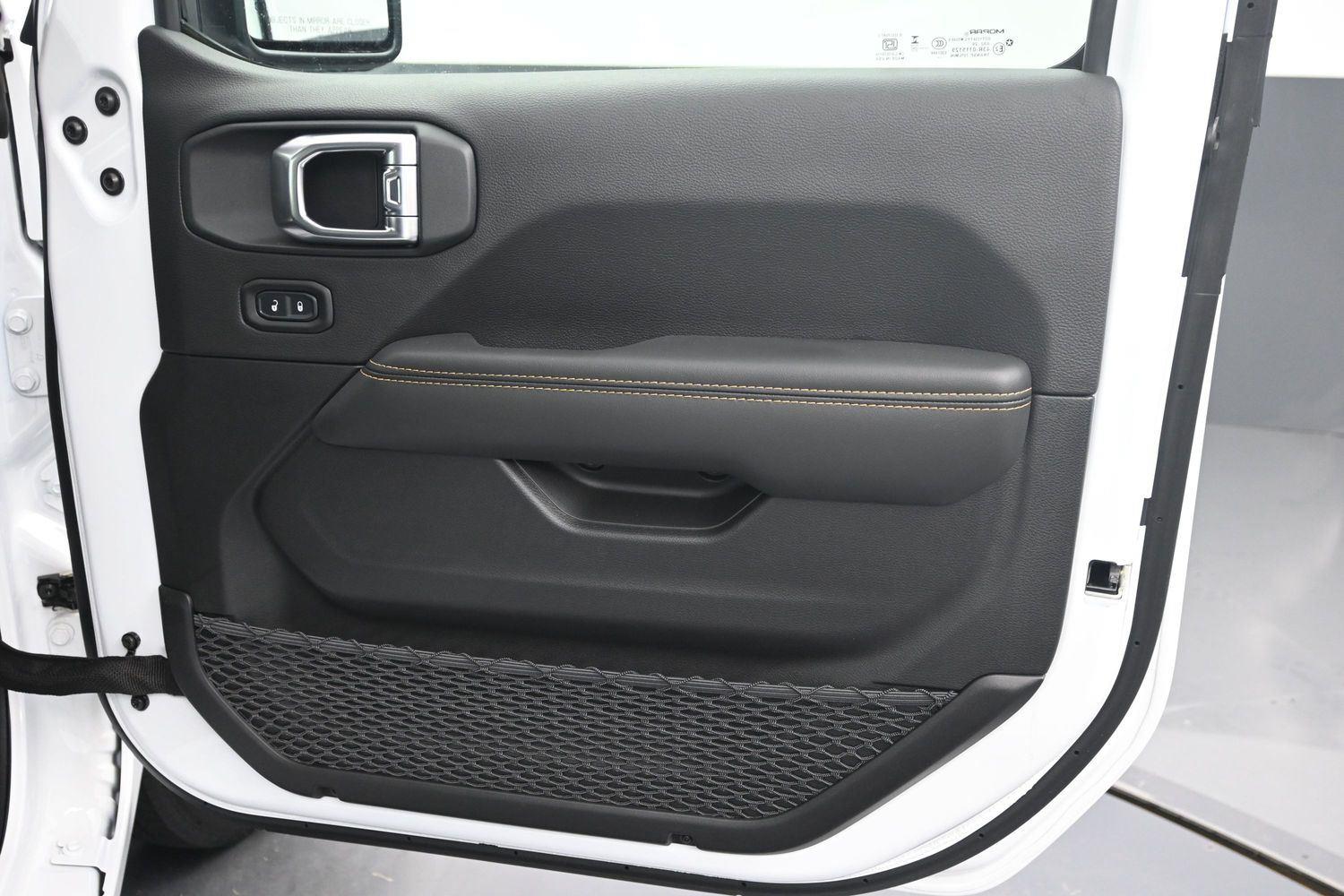 New 2026 Bright White Clearcoat Jeep Sahara image 9