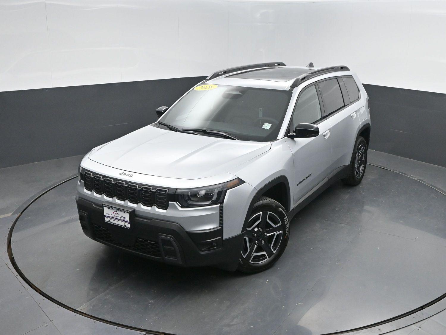 New 2026 Silver Zynith Clearcoat Jeep Laredo image 37