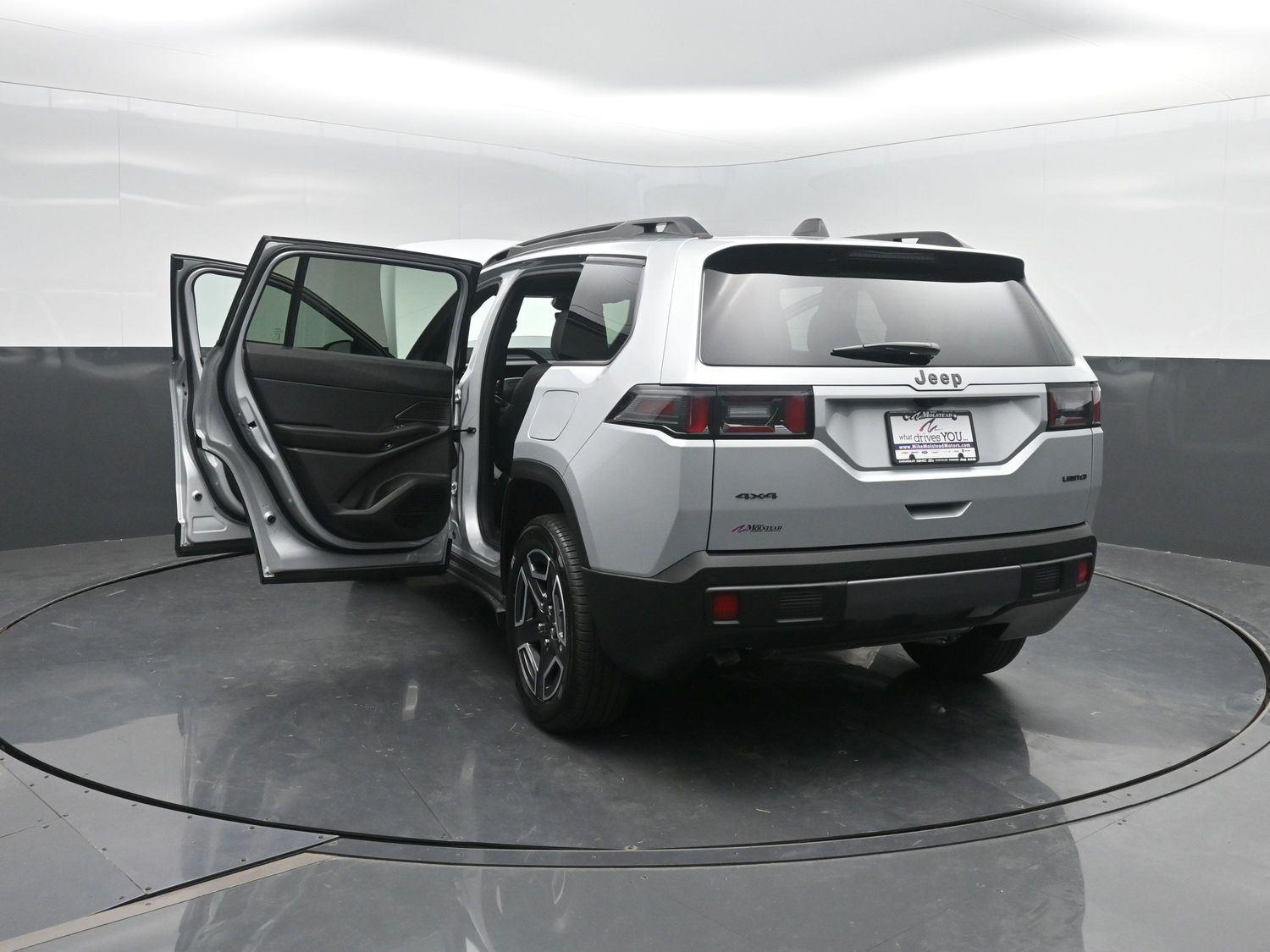 New 2026 Silver Zynith Clearcoat Jeep Laredo image 47