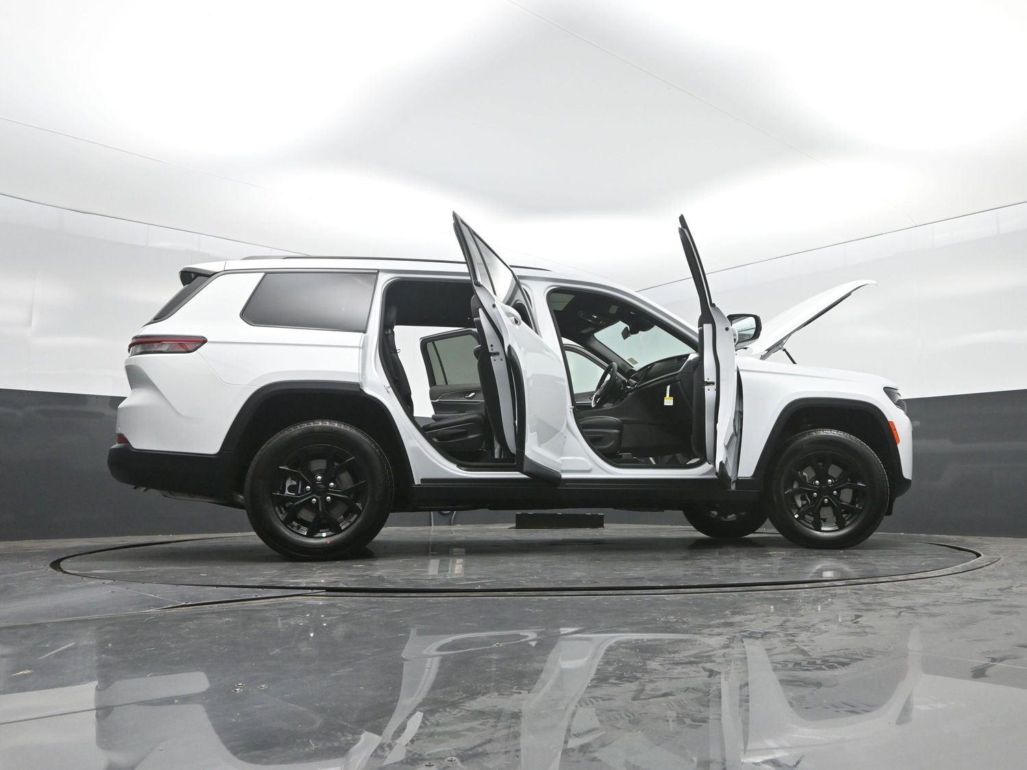 New 2026 Bright White Clearcoat Jeep Laredo Altitude image 50