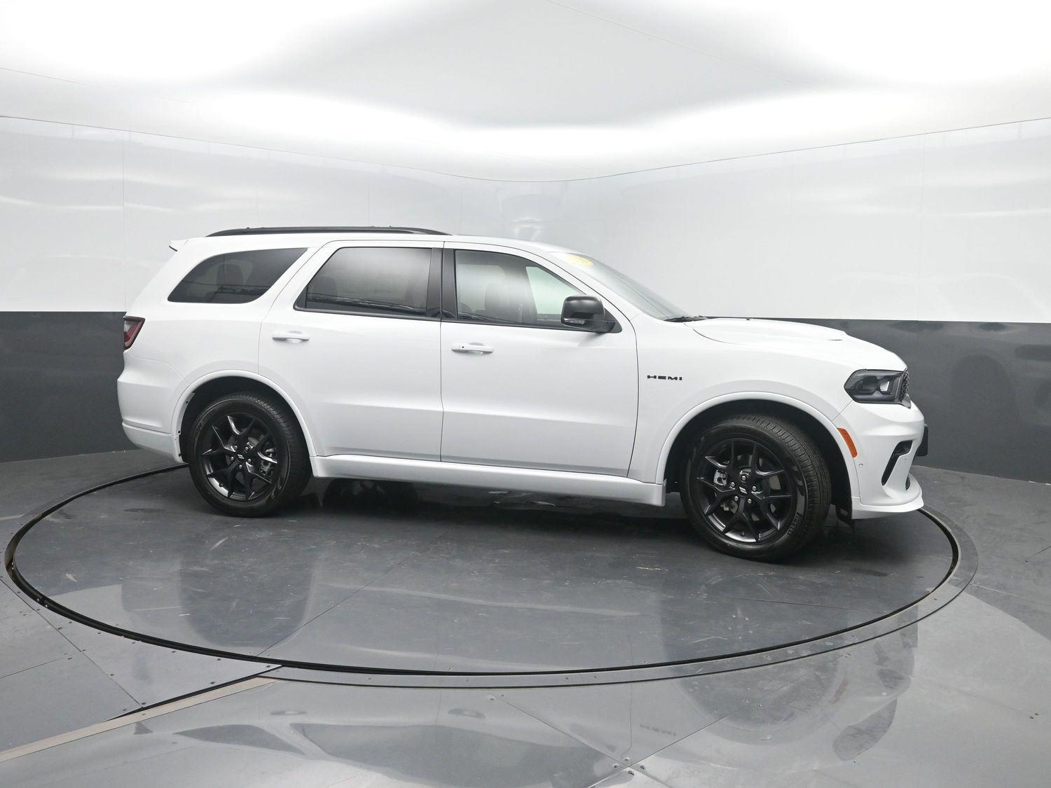 New 2026 White Knuckle Clearcoat Dodge GT Plus HEMI V8 image 3