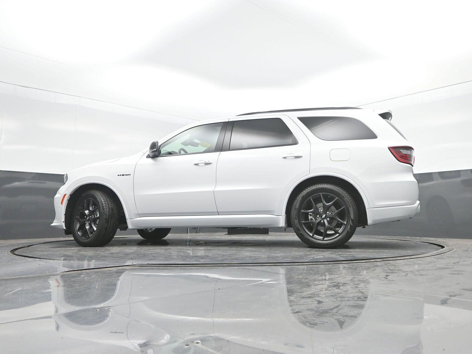 New 2026 White Knuckle Clearcoat Dodge GT Plus HEMI V8 image 36