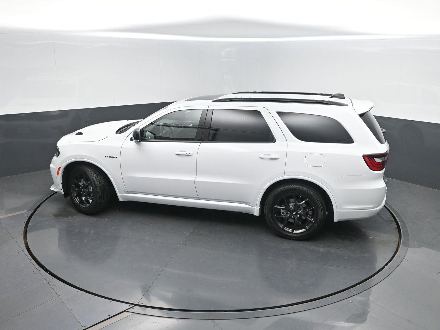 New 2026 White Knuckle Clearcoat Dodge GT Plus HEMI V8 image 40